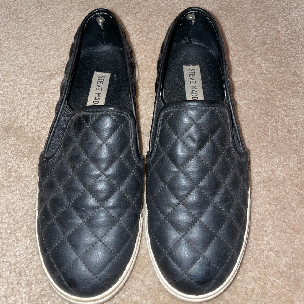 Steve Madden quilted flats